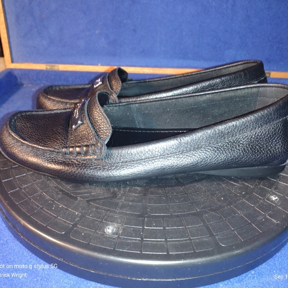 Coach New York Black Pebbled Leather Loafers Sz. 9B-US, 39-EU - Picture 3 of 8